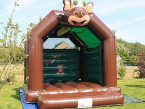 Le Processus de Fabrication des Châteaux Gonflables